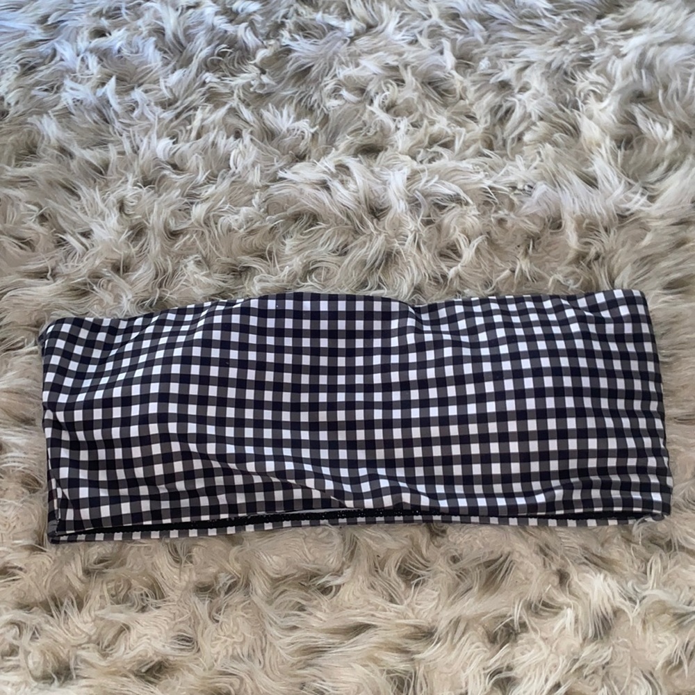 ZAFUL woman’s bandeau swimsuit top size small!